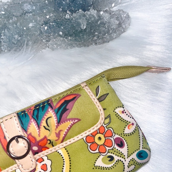 Etienne Aigner Clutch - Picture 2 of 4